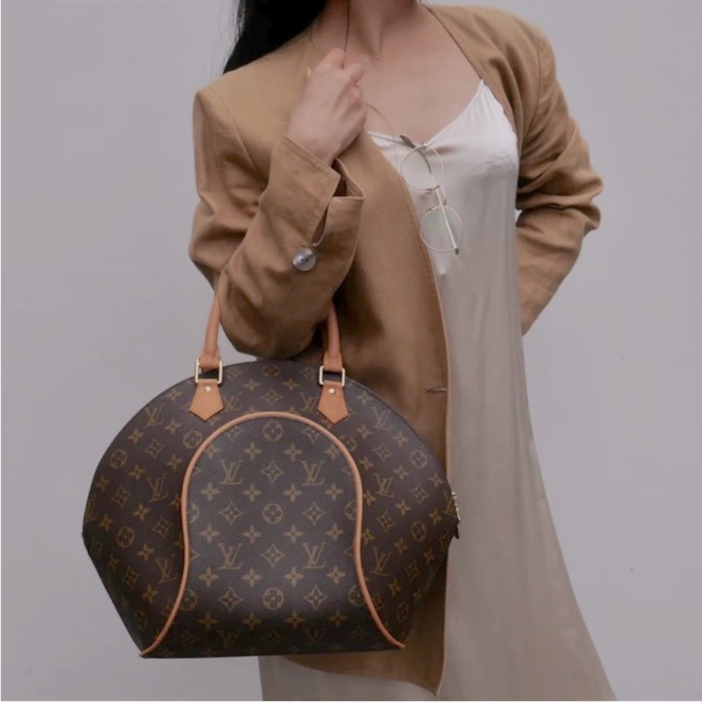 ELLIPSE MONOGRAM HANDBAG LOUIS VUITTON